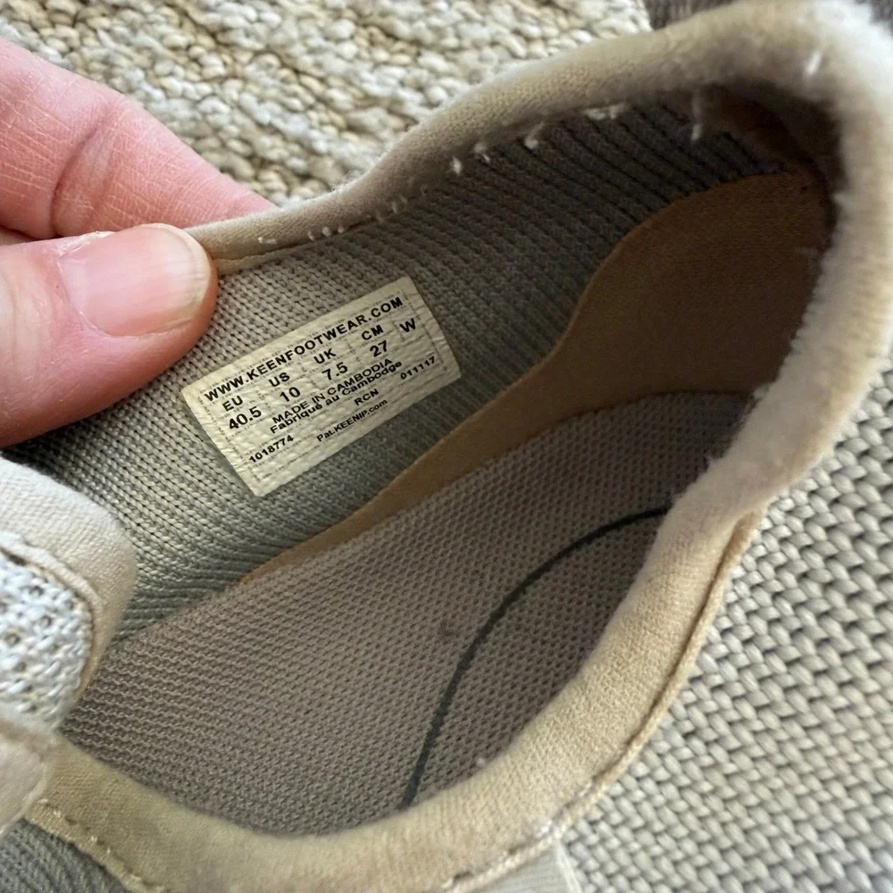 KEEN UNEEK EXO-W Women 10 Gray Knit Slip On Comfort SNEAKERS LIGHTWEIGHT COMFORT